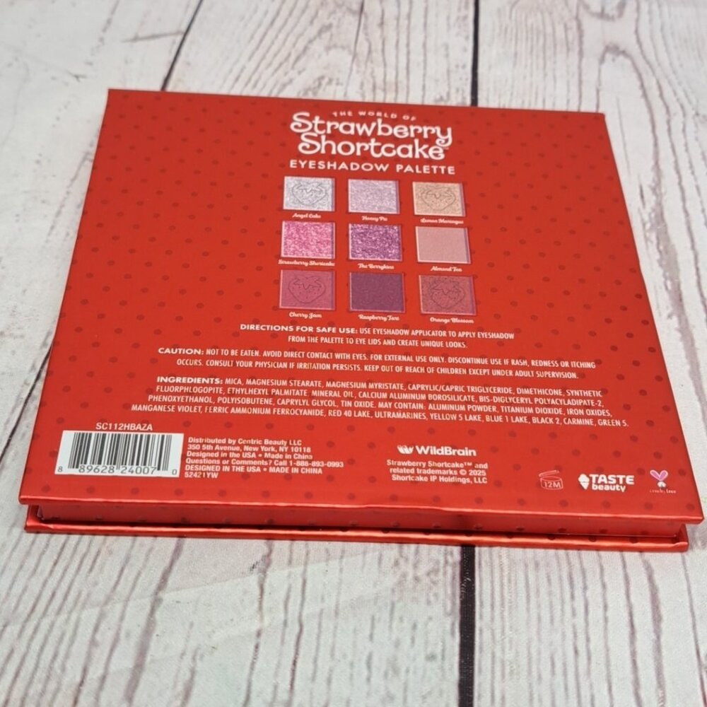 Strawberry Shortcake Eyeshadow Palette Cute Collectible Makeup Kit - Picture 6 of 6